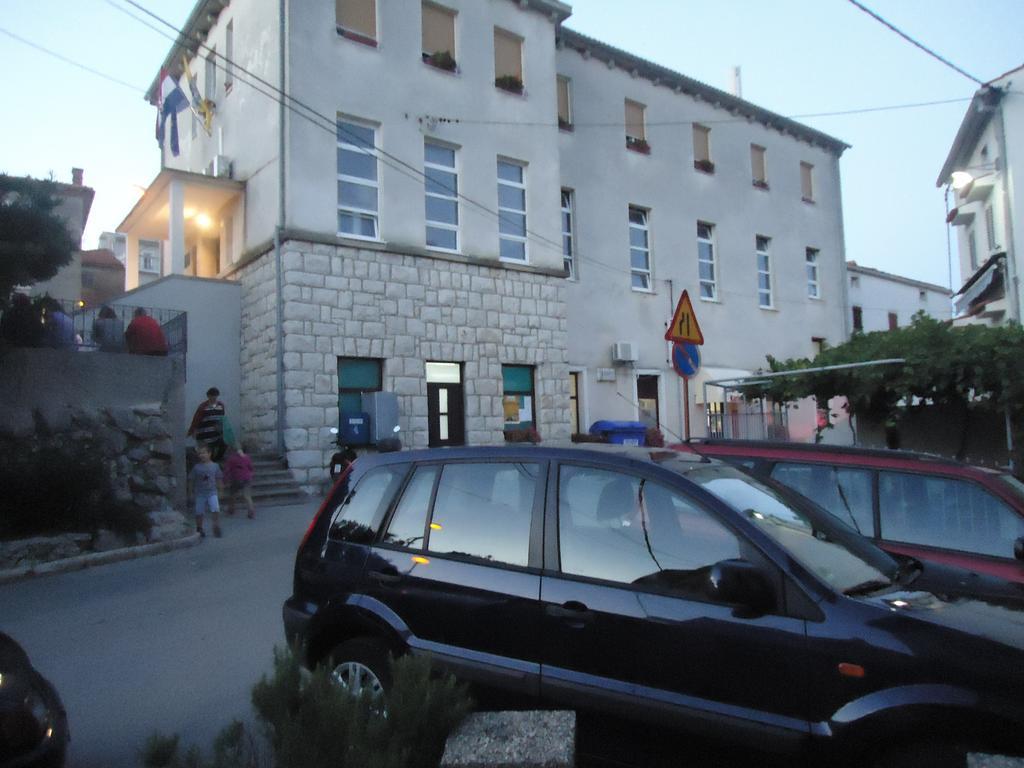 Apartment Filip Vrbnik Dış mekan fotoğraf